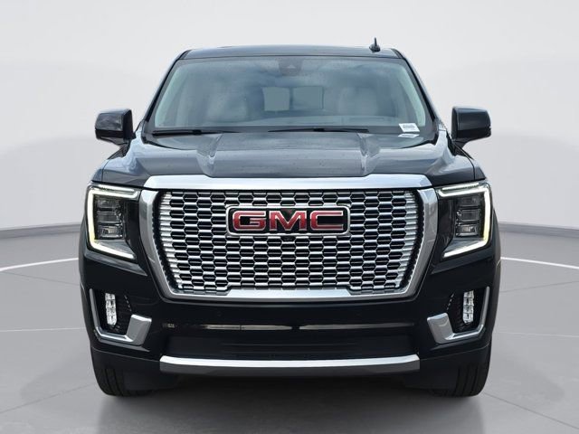Used 2021 GMC Yukon Denali w/ Denali Premium Package image 8