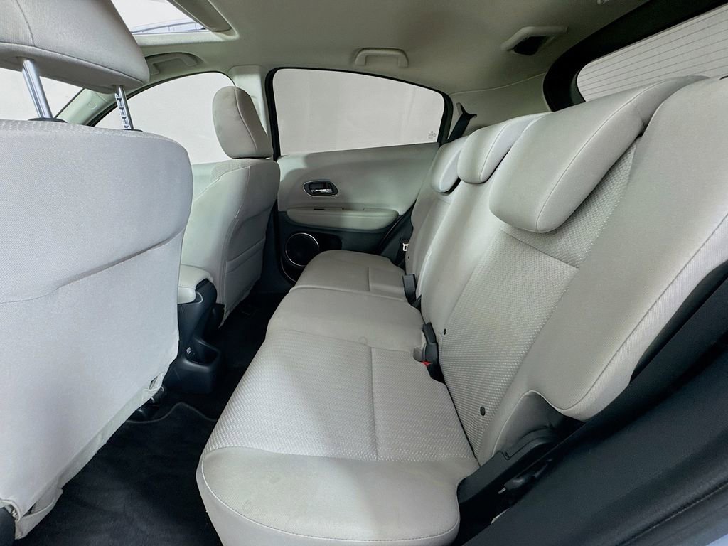 Used 2018 Honda HR-V EX image 32