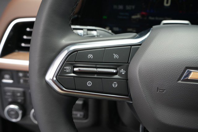 Used 2025 Chevrolet Tahoe High Country image 43