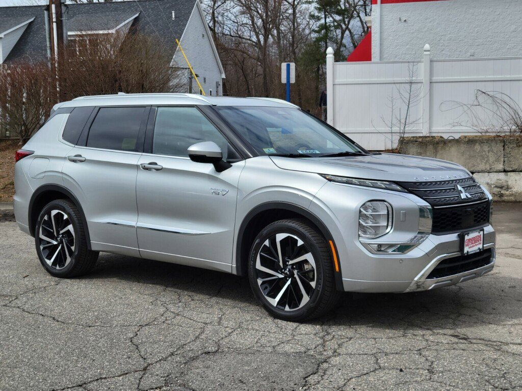 Used 2023 Mitsubishi Outlander SEL image 7