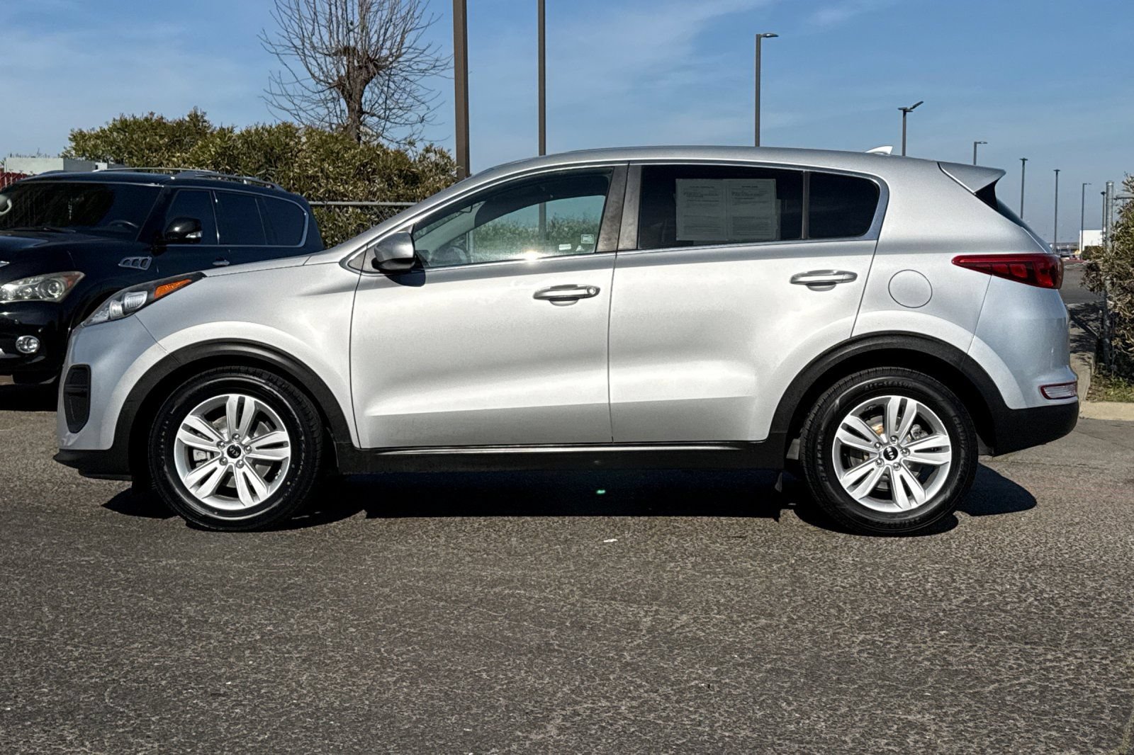 Used 2018 Kia Sportage LX FWD image 9