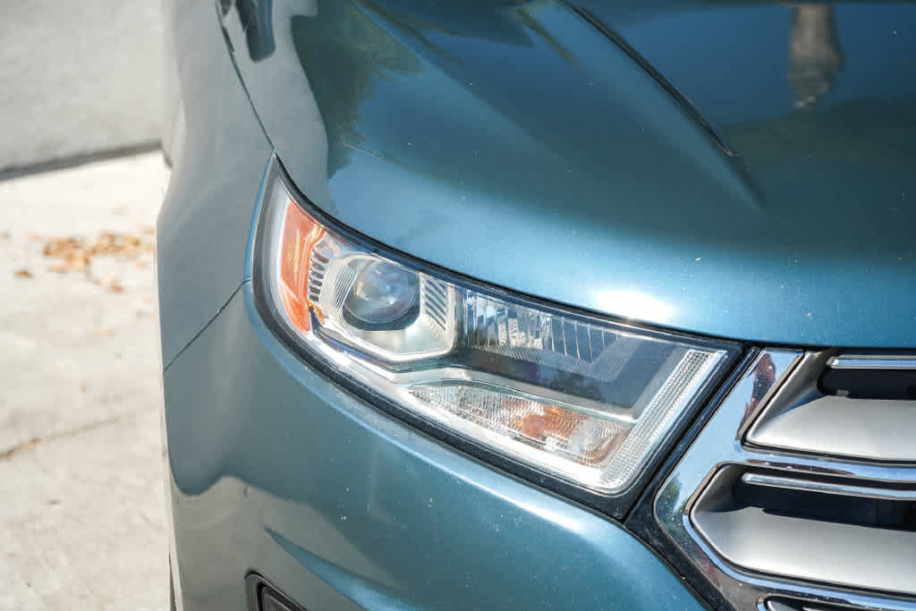 Used 2016 Ford Edge SE FWD image 4