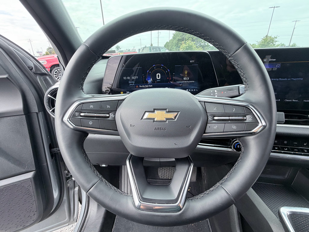 Used 2026 Chevrolet Equinox LT w/ Convenience Package II FWD image 13
