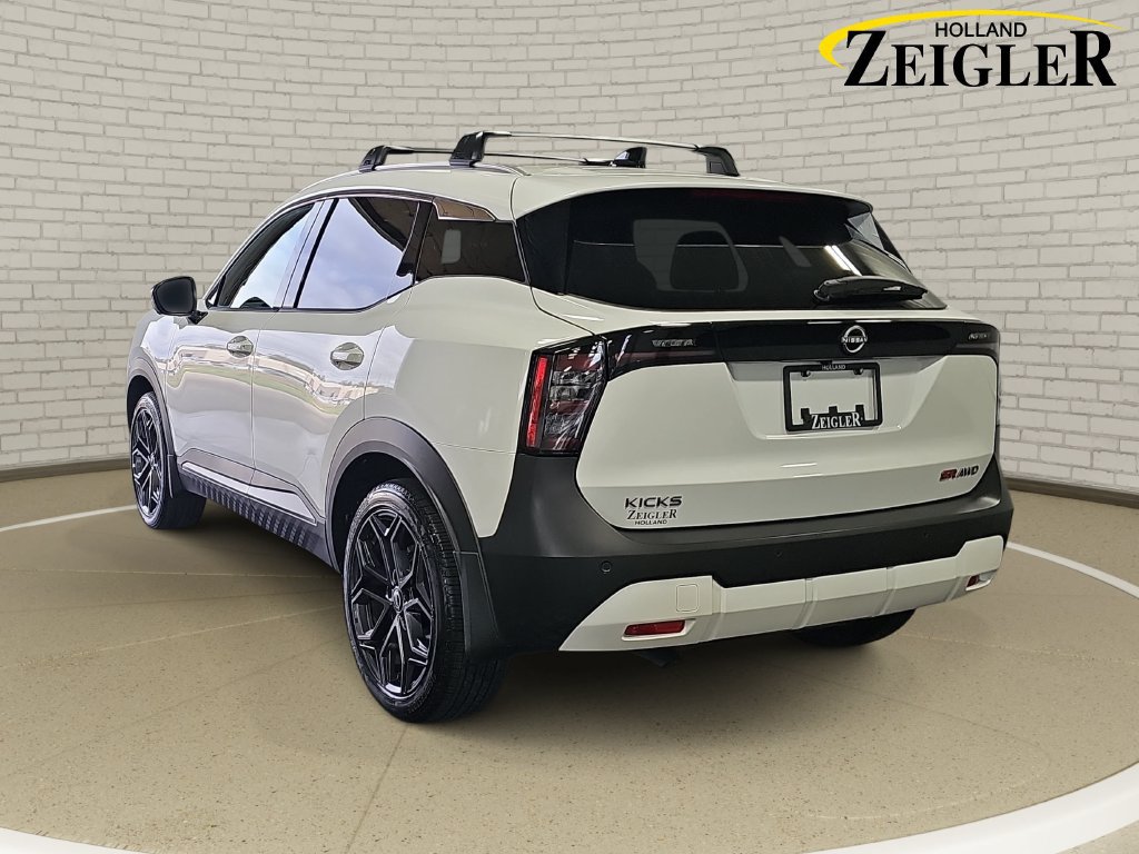 Certified 2026 Nissan Kicks SR w/ SR Premium Package AWD/4WD image 7
