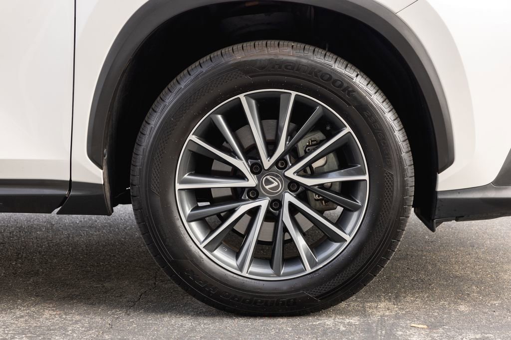 Used 2024 Lexus NX 350 AWD w/ Vision Package image 4