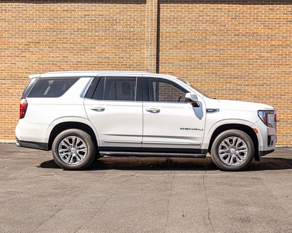 Used 2021 GMC Yukon Denali AWD/4WD image 9