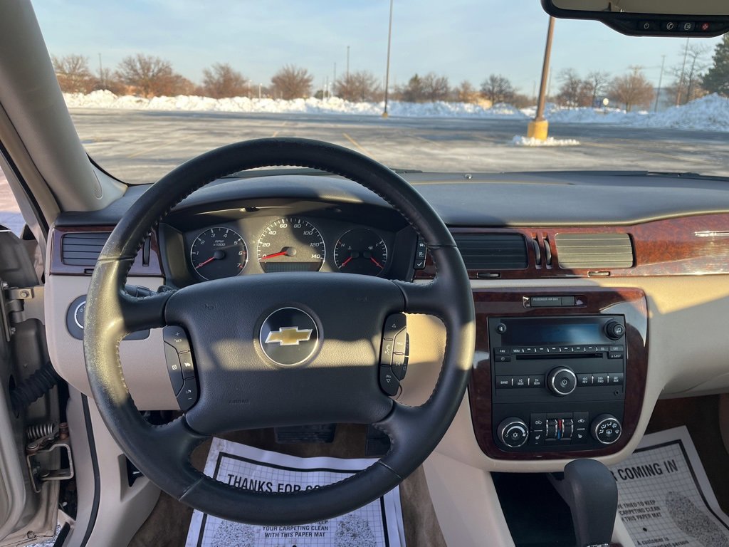 Used 2011 Chevrolet Impala LT w/ Luxury Edition Package image 13