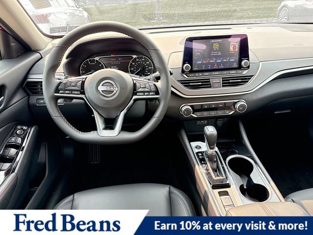 New 2025 Nissan Altima 2.5 SR AWD/4WD image 18