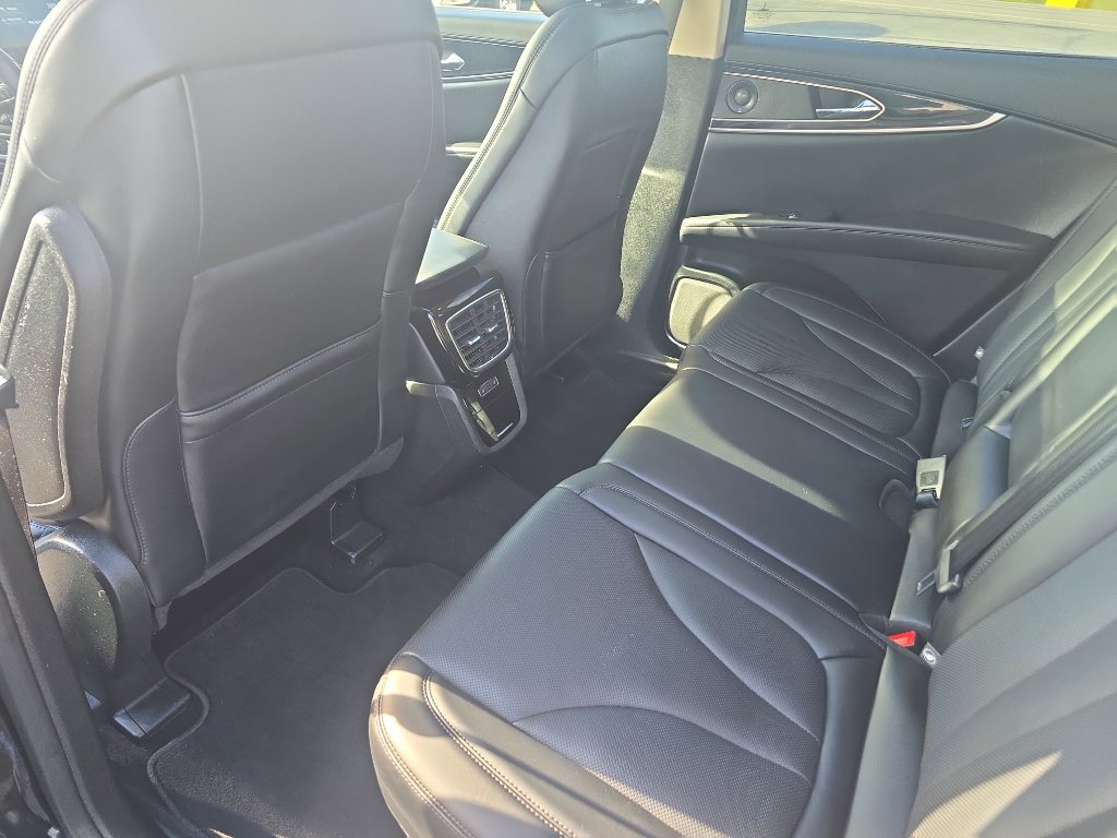 Used 2022 Lincoln Nautilus Reserve w/ Equipment Group 201A image 20