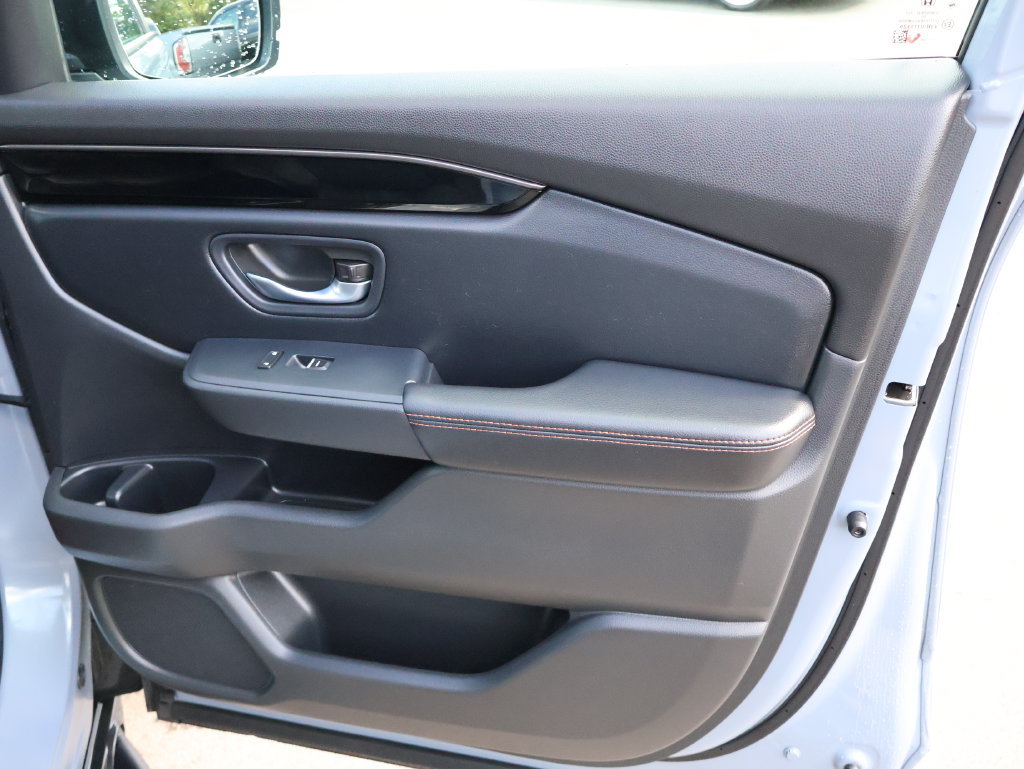 Certified 2025 Honda Pilot TrailSport image 11