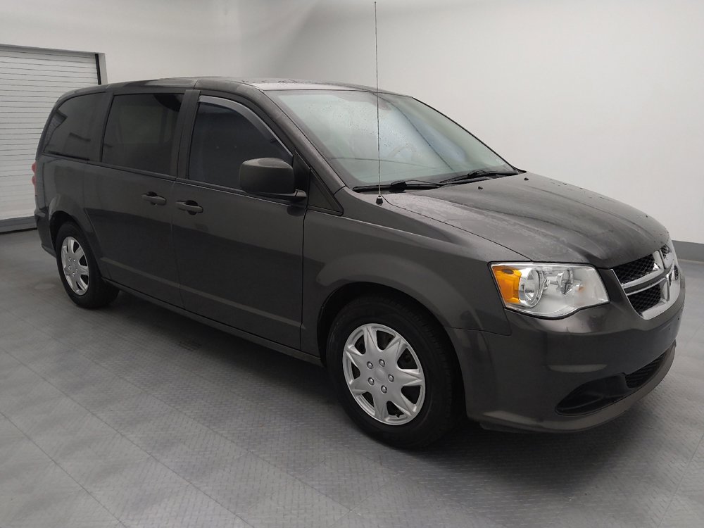 Used 2020 Dodge Grand Caravan SE w/ UConnect Hands-Free Group image 11