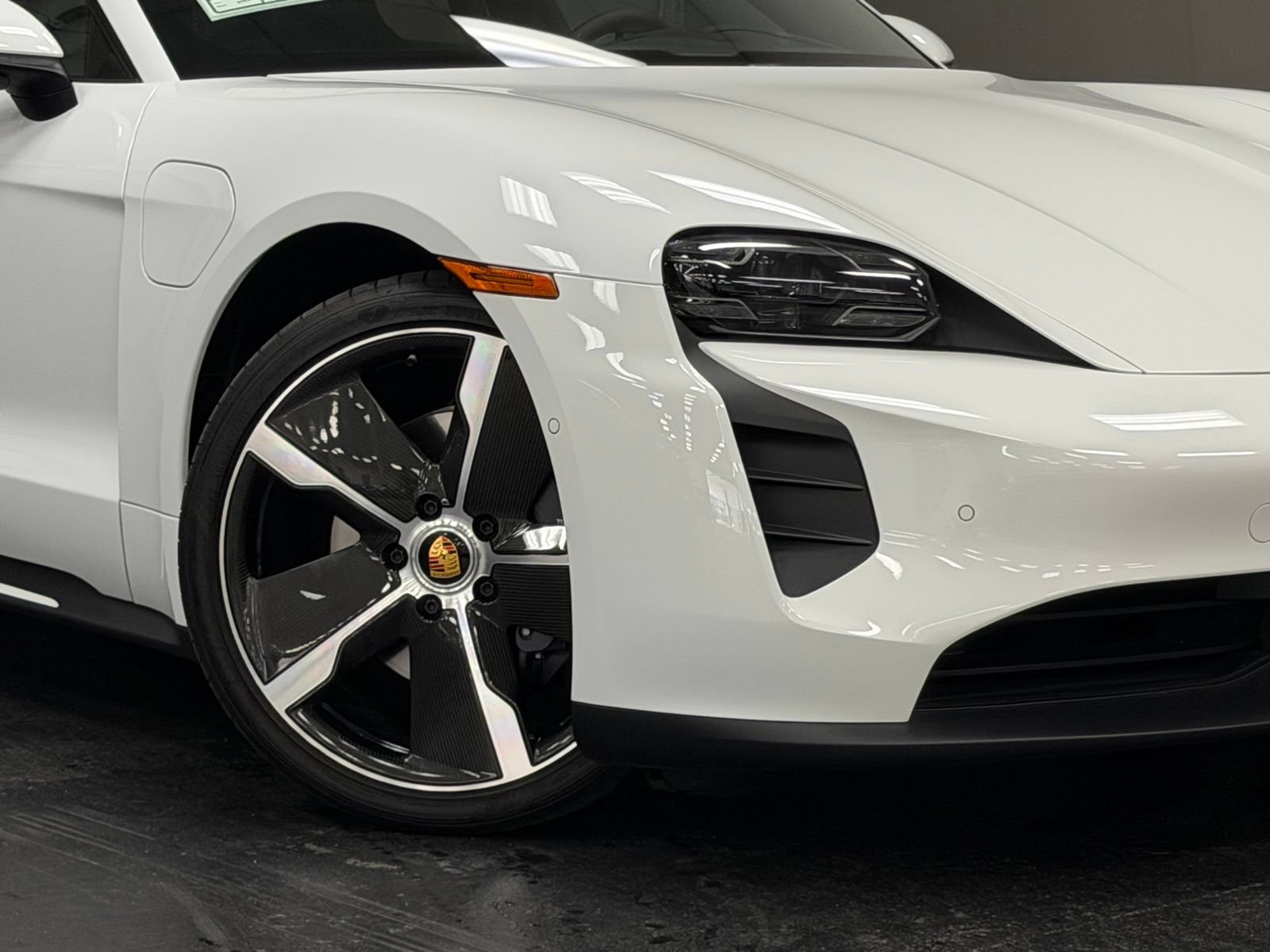 Used 2023 Porsche Taycan w/ Premium Package RWD image 4