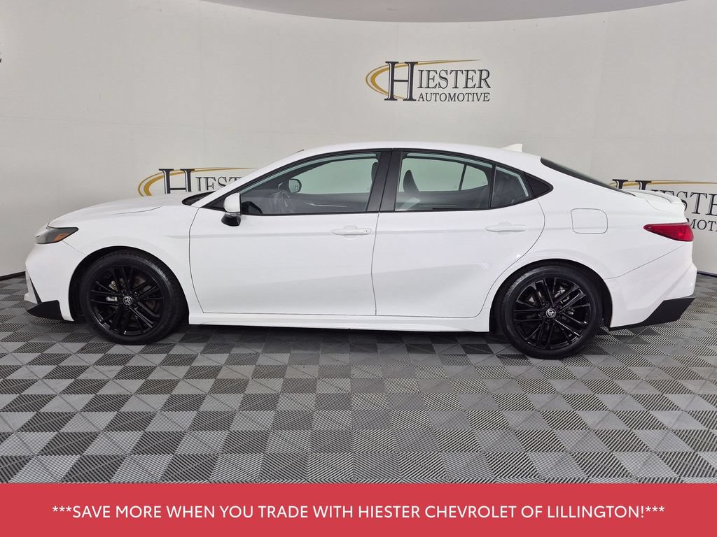 Used 2025 Toyota Camry SE FWD image 7
