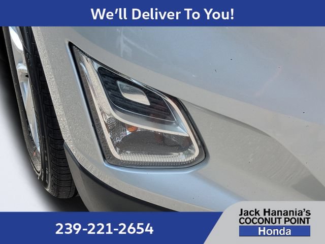 Used 2019 Chevrolet Equinox LT w/ Sun & Navigation Package AWD/4WD image 10