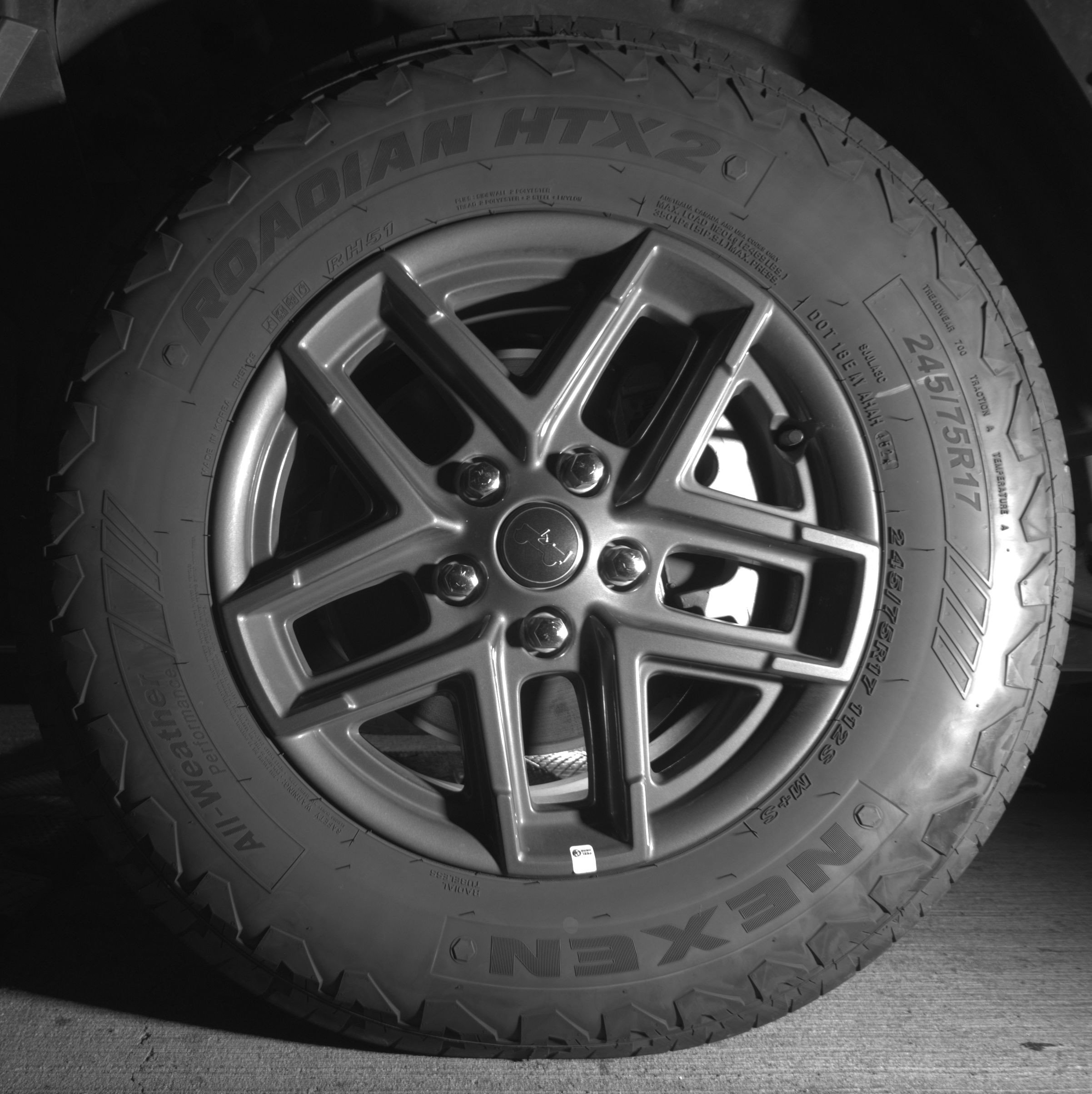 Used 2025 Jeep Wrangler Sport S image 12