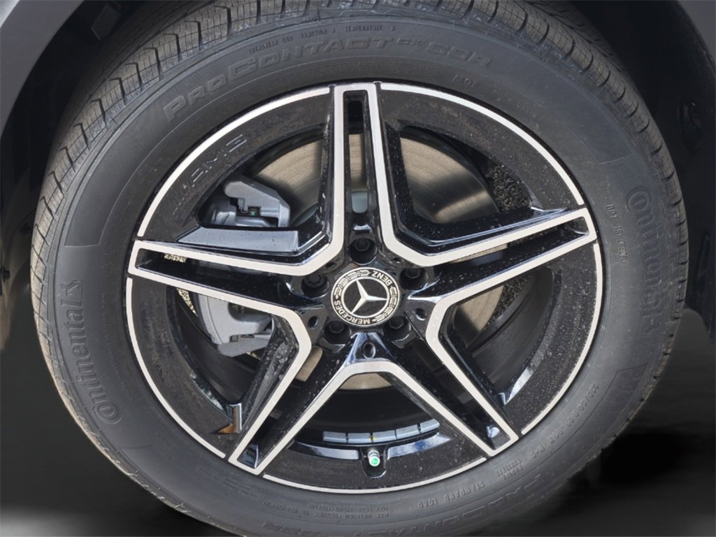 New 2026 Mercedes-Benz GLB 250 image 9