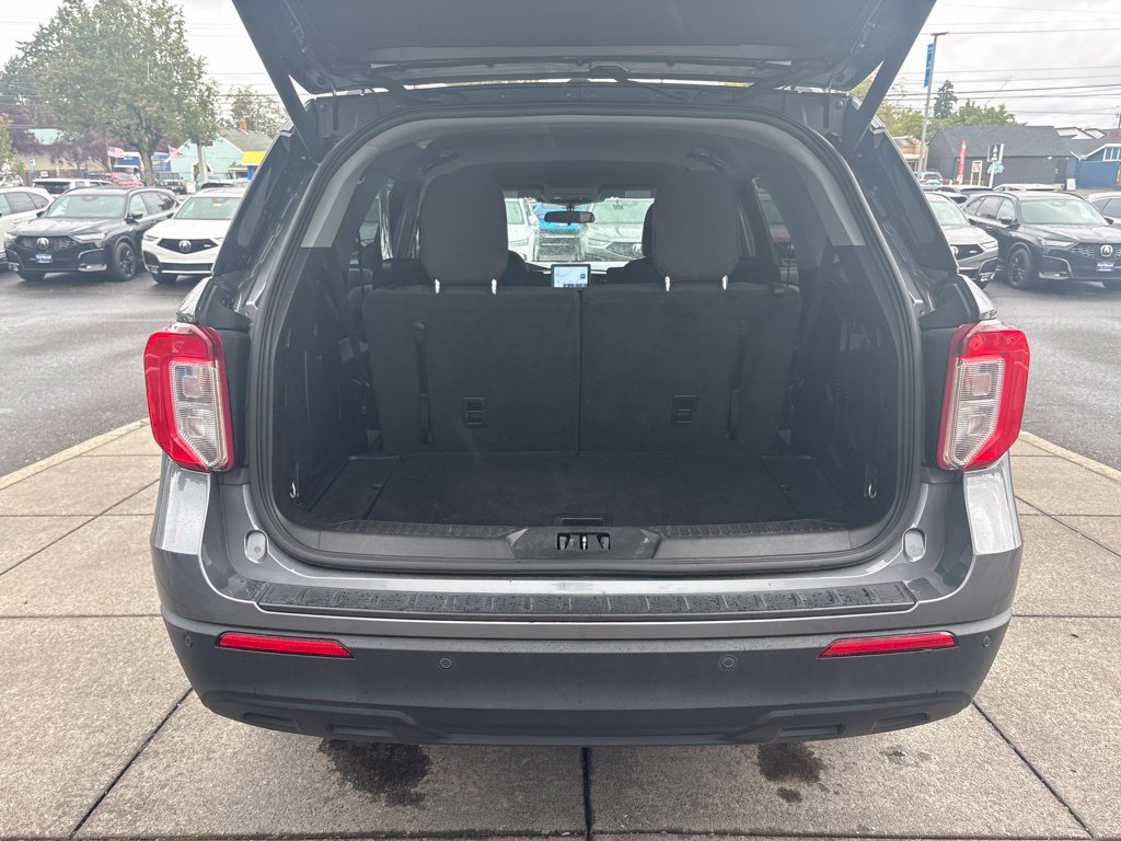 Used 2023 Ford Explorer XLT AWD/4WD image 31