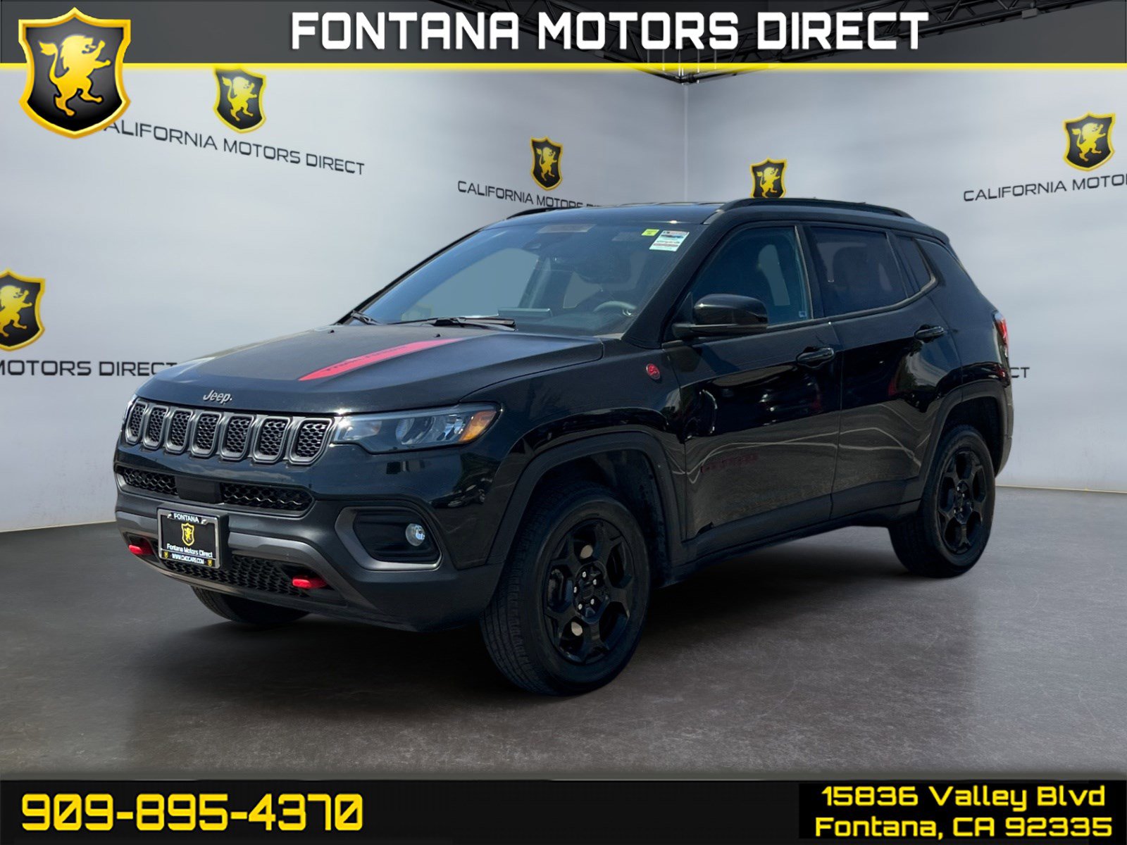Used 2023 Jeep Compass Trailhawk image 1