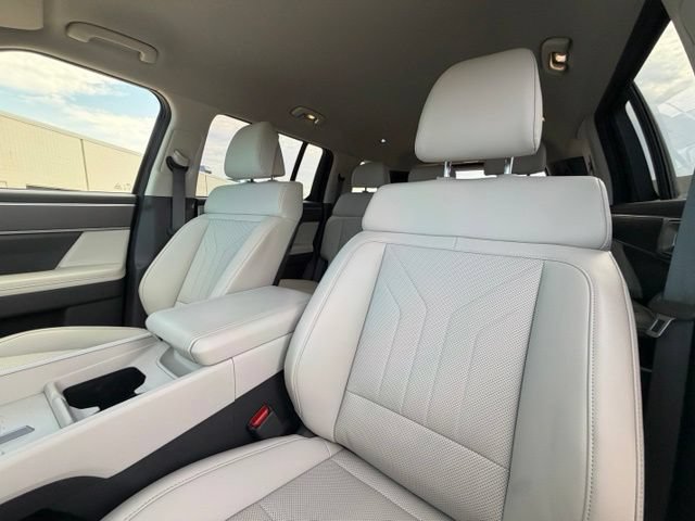 Certified 2024 Hyundai Santa Fe SEL FWD image 5