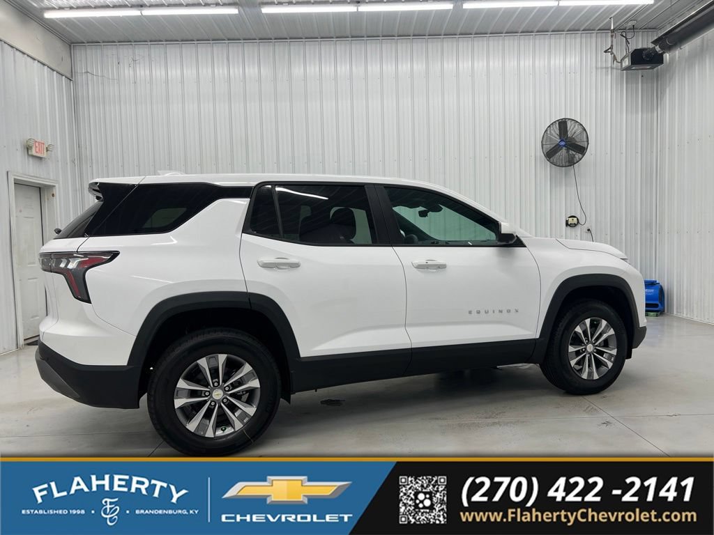 New 2026 Chevrolet Equinox LT w/ Safety and Technology Package AWD/4WD image 2