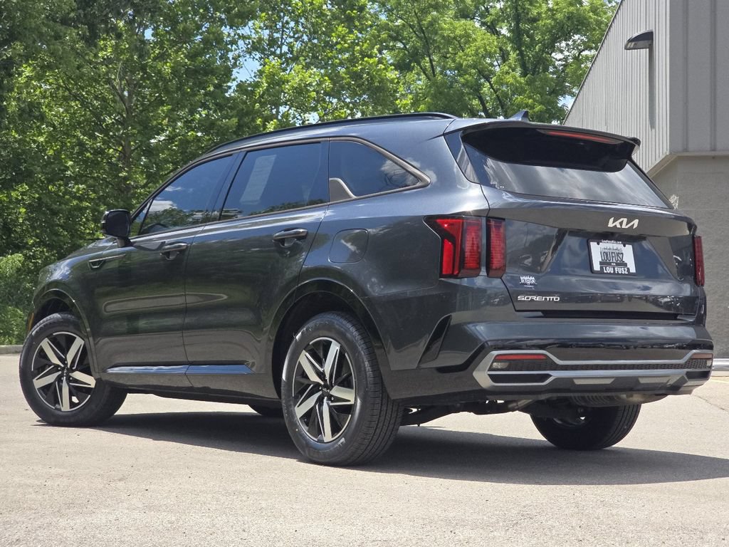 Used 2023 Kia Sorento S FWD image 14