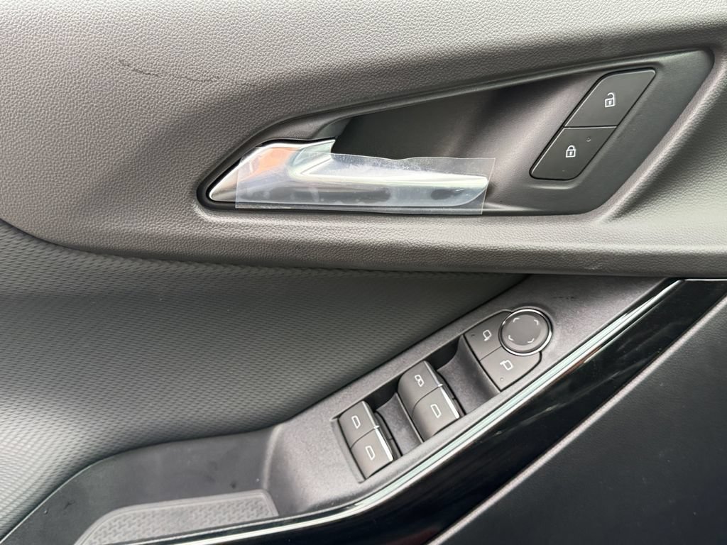 New 2027 Chevrolet Equinox RS FWD image 11