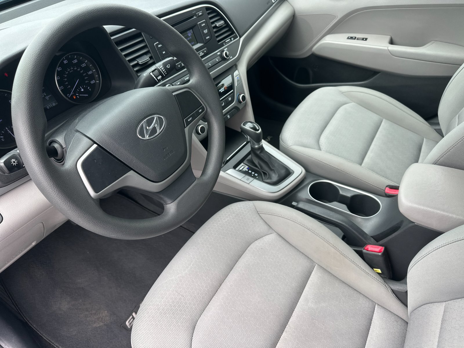 Used 2017 Hyundai Elantra SE FWD image 10