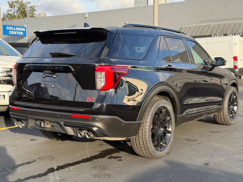 Certified 2020 Ford Explorer ST w/ ST Street Pack image 3