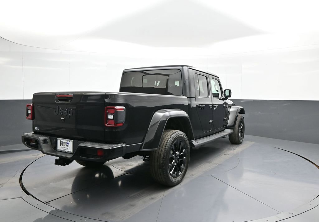 Used 2022 Jeep Gladiator Overland image 6