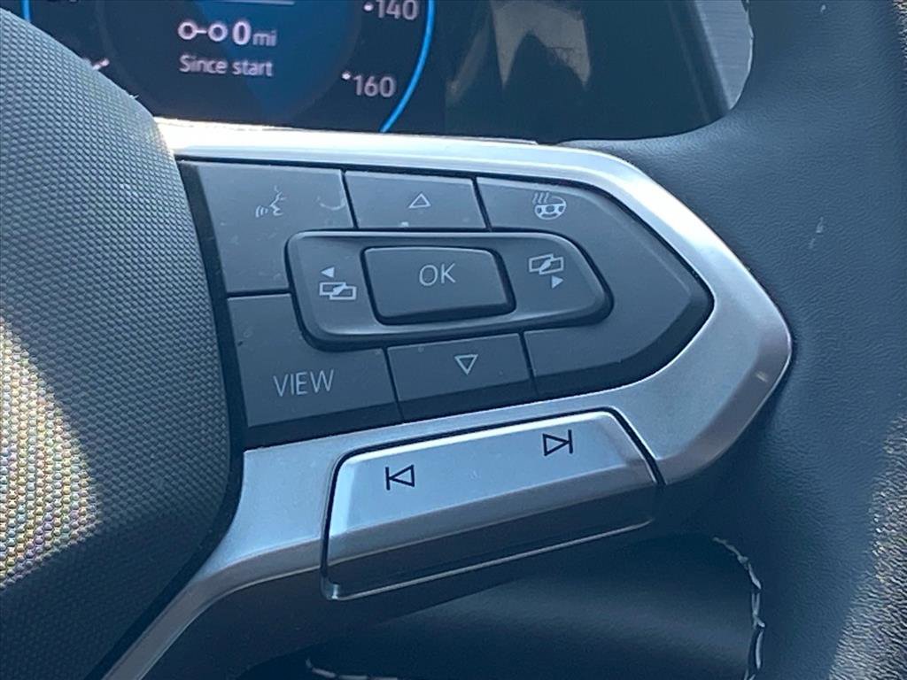 Certified 2024 Volkswagen Atlas Cross Sport SE AWD/4WD image 8