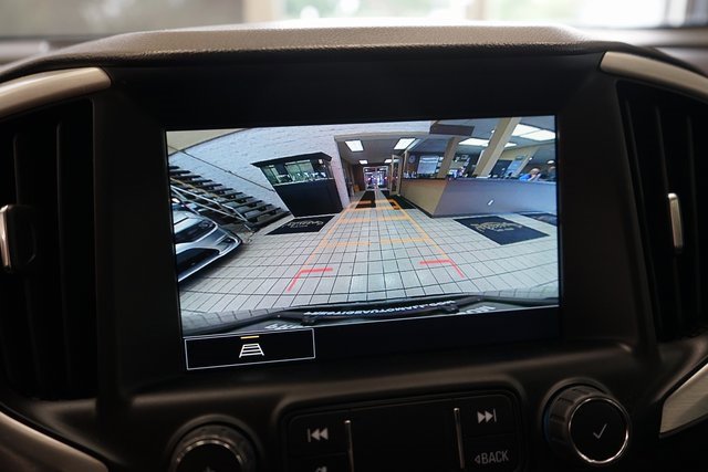 Used 2022 GMC Terrain SLT w/ Infotainment Package II image 8