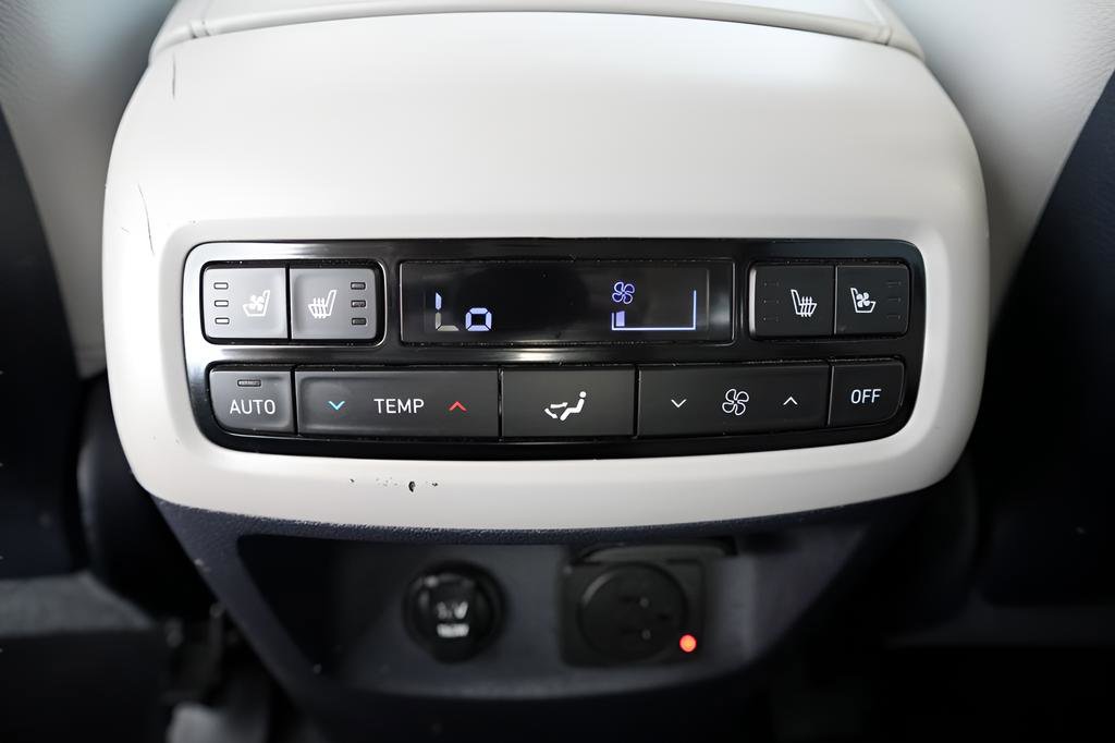 Used 2023 Hyundai Palisade Limited AWD/4WD image 22