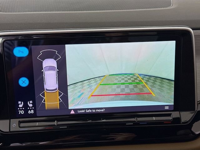 Used 2024 Volkswagen Atlas Cross Sport SE image 13