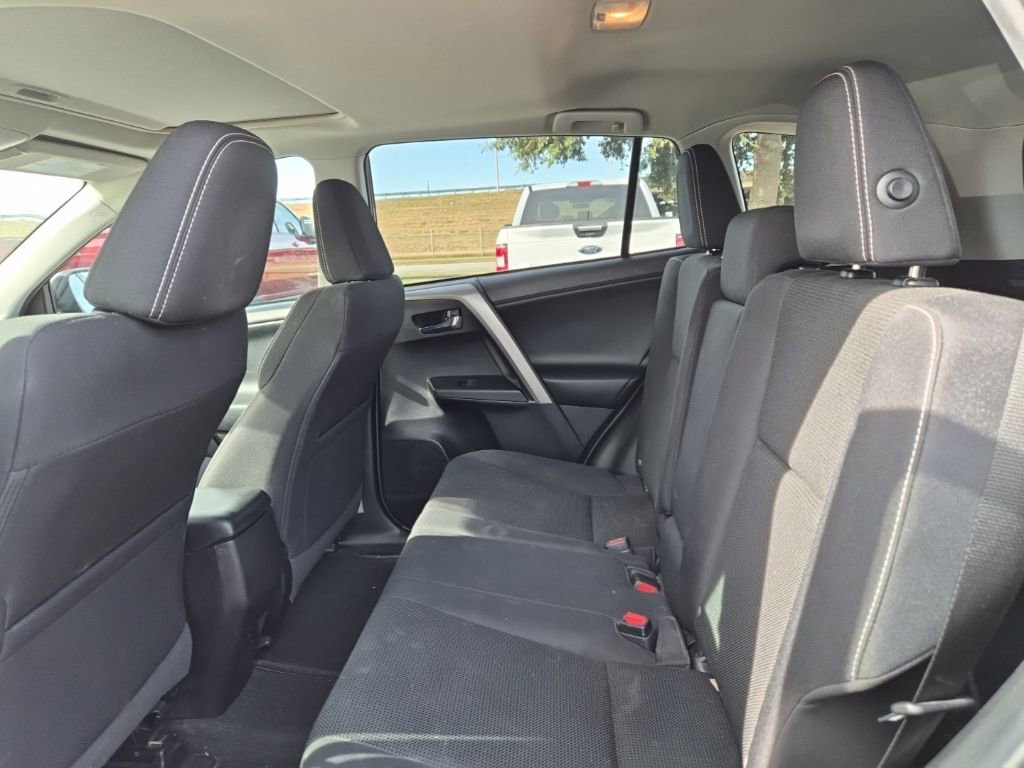 Used 2018 Toyota RAV4 XLE image 15