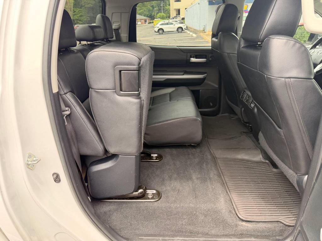 Used 2018 Toyota Tundra Limited w/ Limited Premium Package AWD/4WD image 45