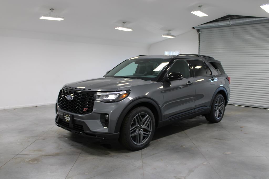 New 2026 Ford Explorer ST image 3