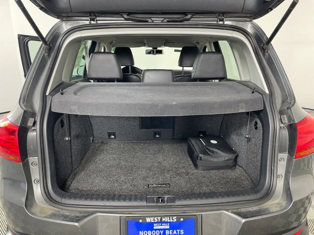 Used 2017 Volkswagen Tiguan S image 13