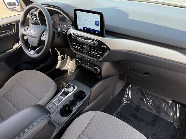 Used 2022 Ford Escape SE w/ SE Sport Appearance Package image 13