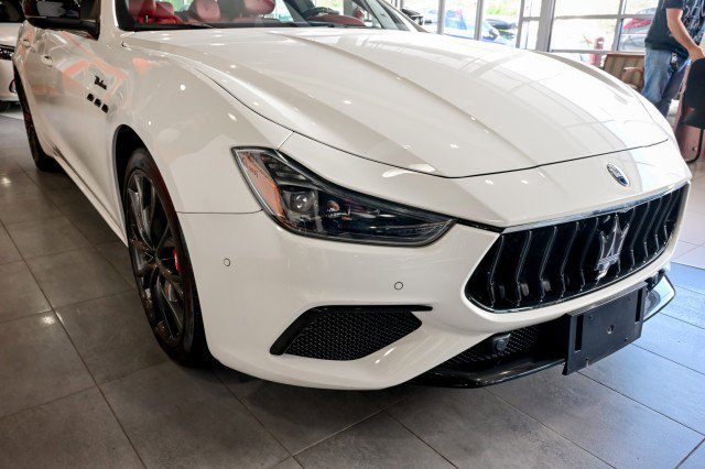 Used 2022 Maserati Ghibli Modena Q4 image 10