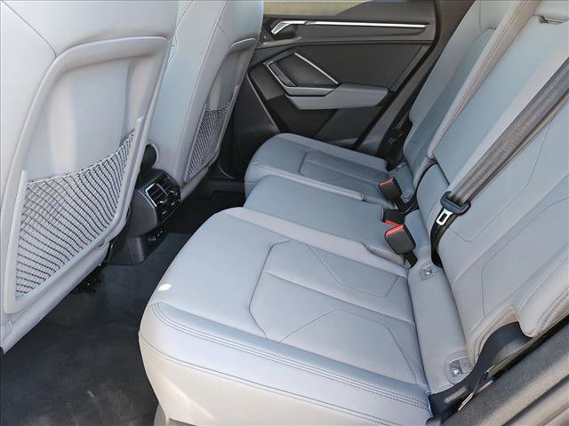 Certified 2025 Audi Q3 2.0T Premium w/ Convenience Package image 18