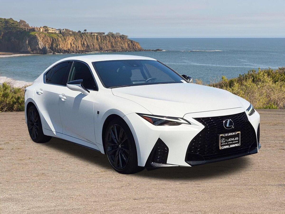 Used 2025 Lexus IS 300 F Sport RWD image 3