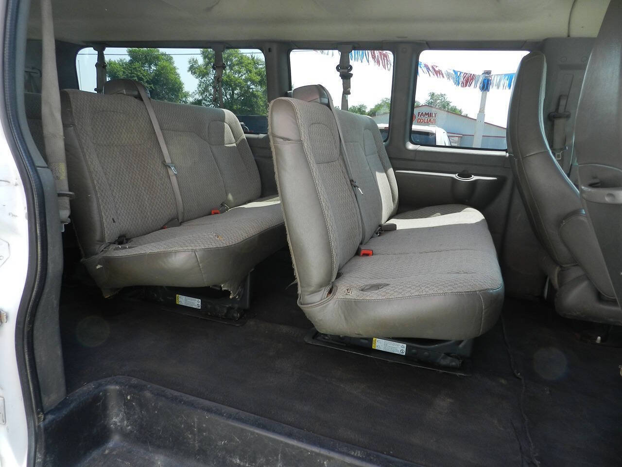 Used 2016 Chevrolet Express 3500 LT w/ LT Preferred Equipment Group RWD image 11