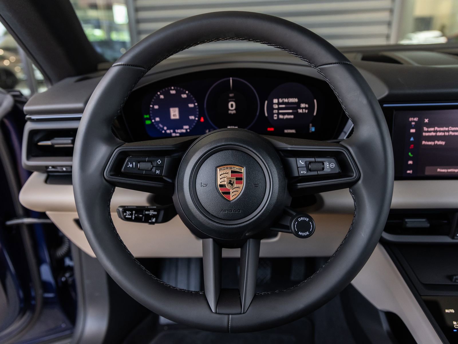 New 2025 Porsche Macan Electric RWD image 28