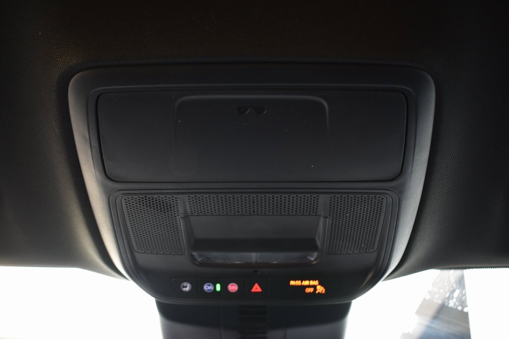 Used 2025 GMC Acadia Elevation image 38