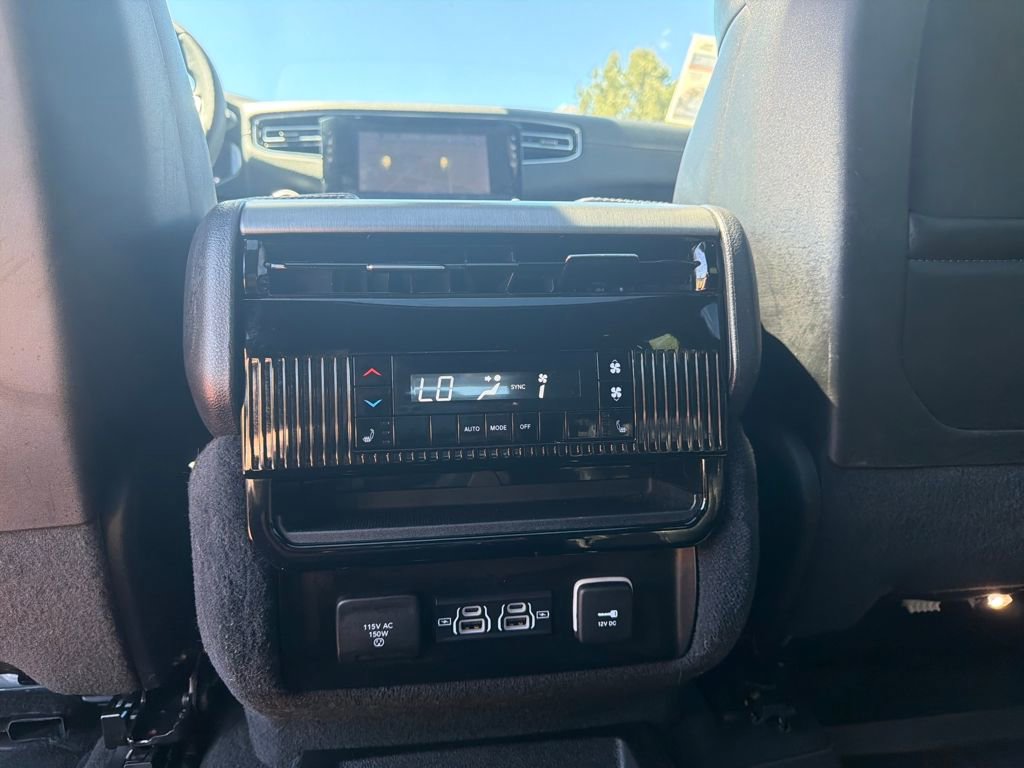 Used 2023 Jeep Wagoneer Series II image 23