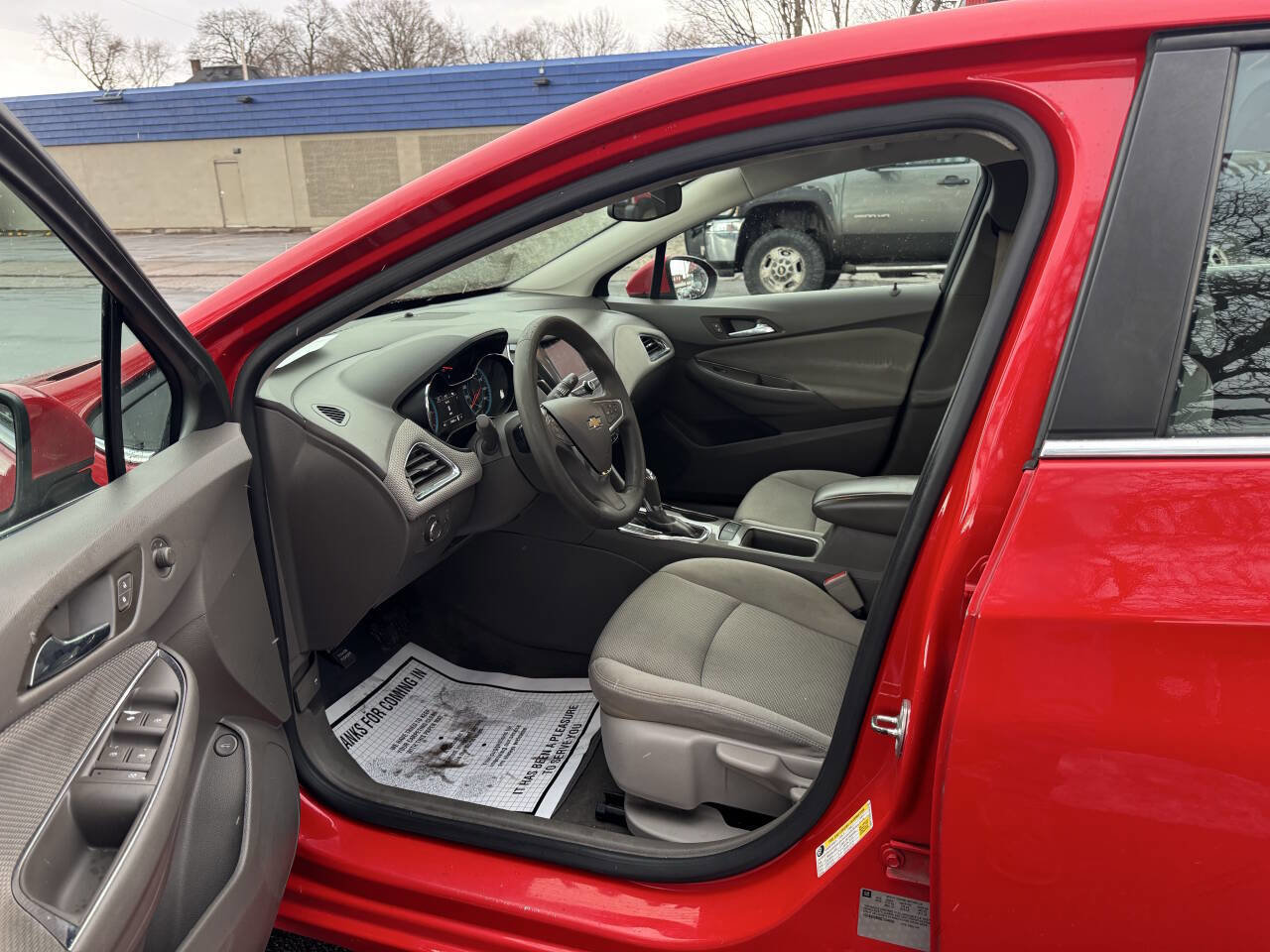 Used 2016 Chevrolet Cruze LT FWD image 6