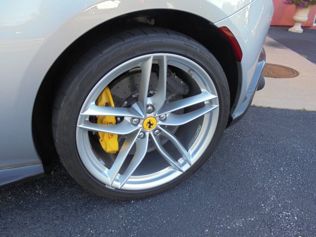 Used 2021 Ferrari Roma RWD image 44