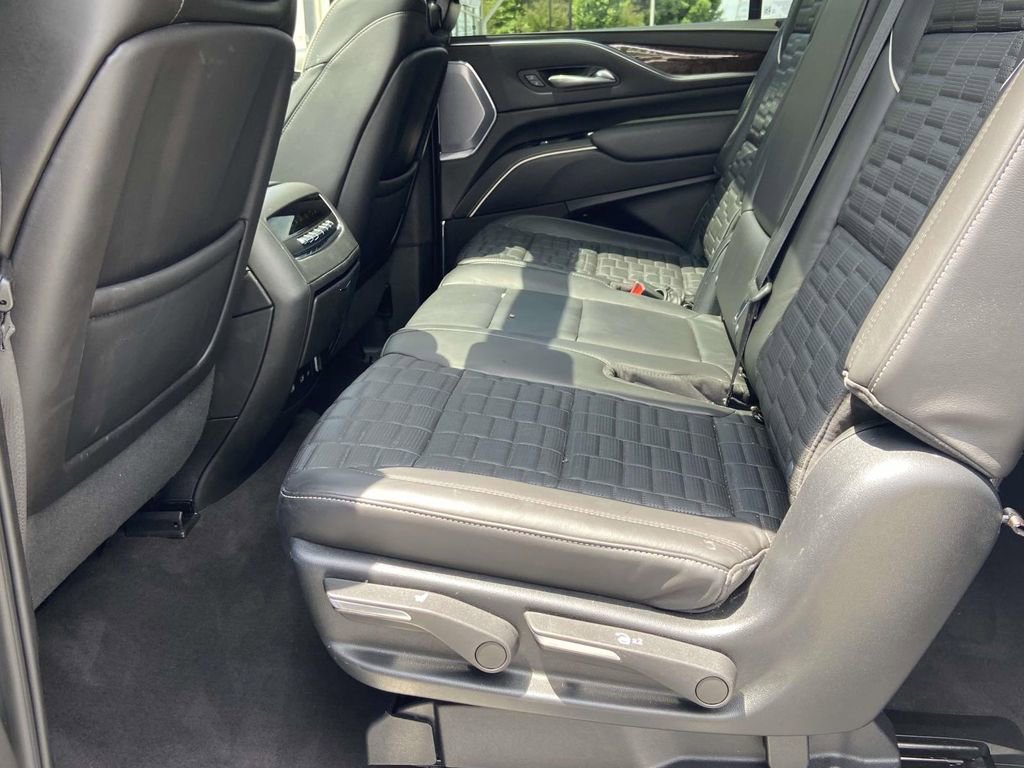 Certified 2023 Cadillac Escalade ESV Sport Platinum w/ LPO, ONYX Package AWD/4WD image 15