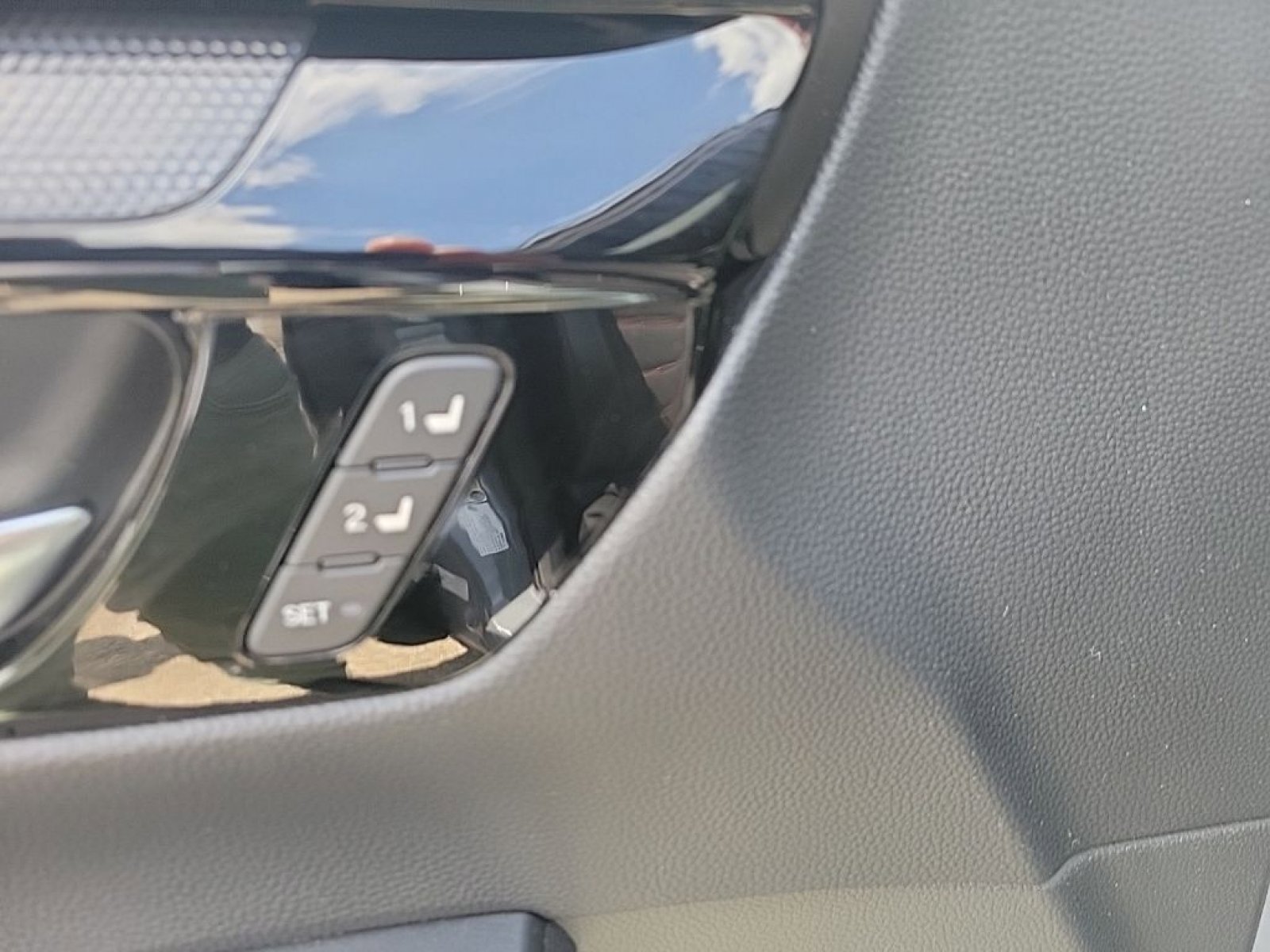 Used 2024 Honda CR-V Sport Touring image 31