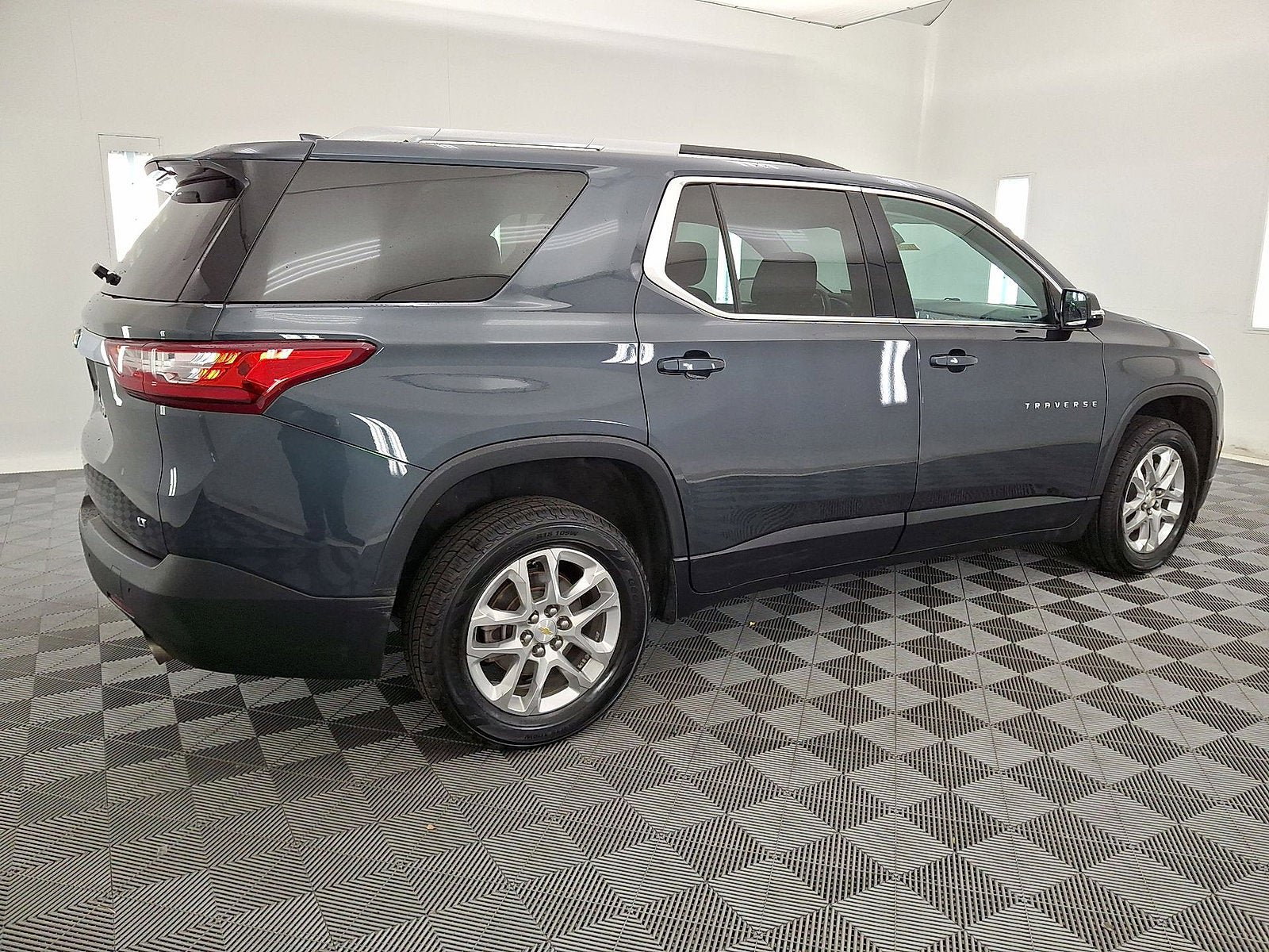 Used 2018 Chevrolet Traverse LT AWD/4WD image 26